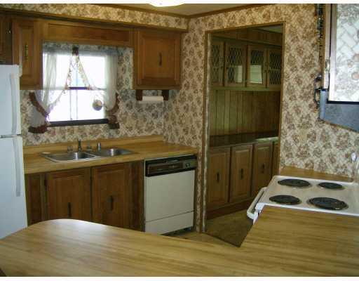 14 Lane D Coventry, RI 02816 - Photo 4 of 6 Kitchen.