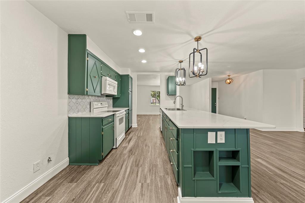 104 East Santa Anna Street Robinson, TX 76706 - Photo 17 of 36