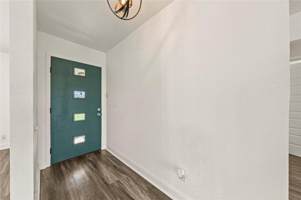 104 East Santa Anna Street Robinson, TX 76706 - Photo 6 of 36