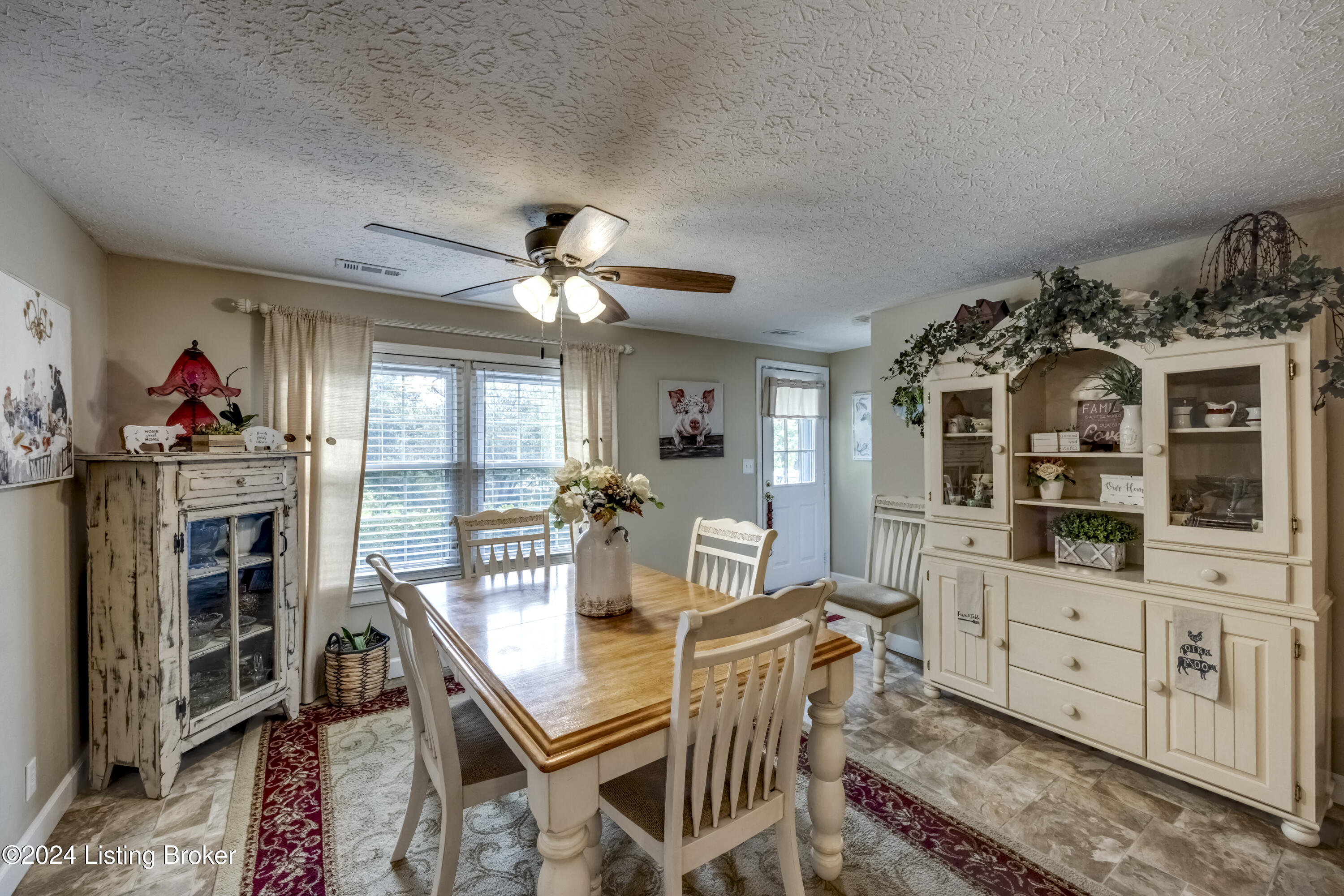 128 Marilyn Road Lebanon Junction, KY 40150 - Photo 23 of 48 2Y0A6572-A