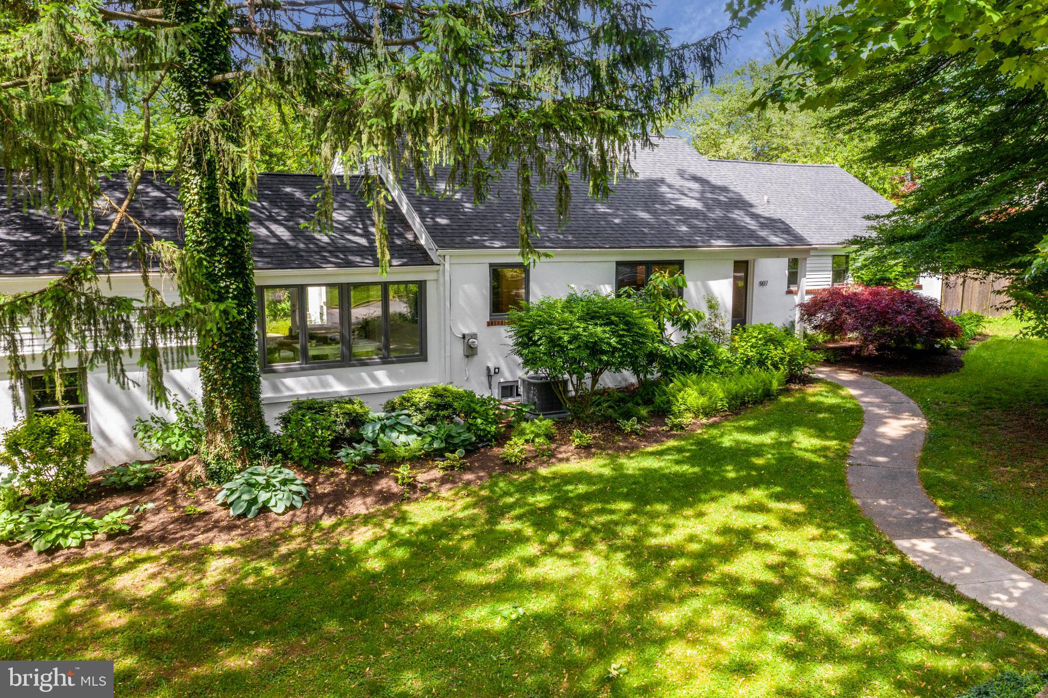 907 Twyckenham Road Media, PA 19063 - Photo 1 of 41 Gallery Image 1
