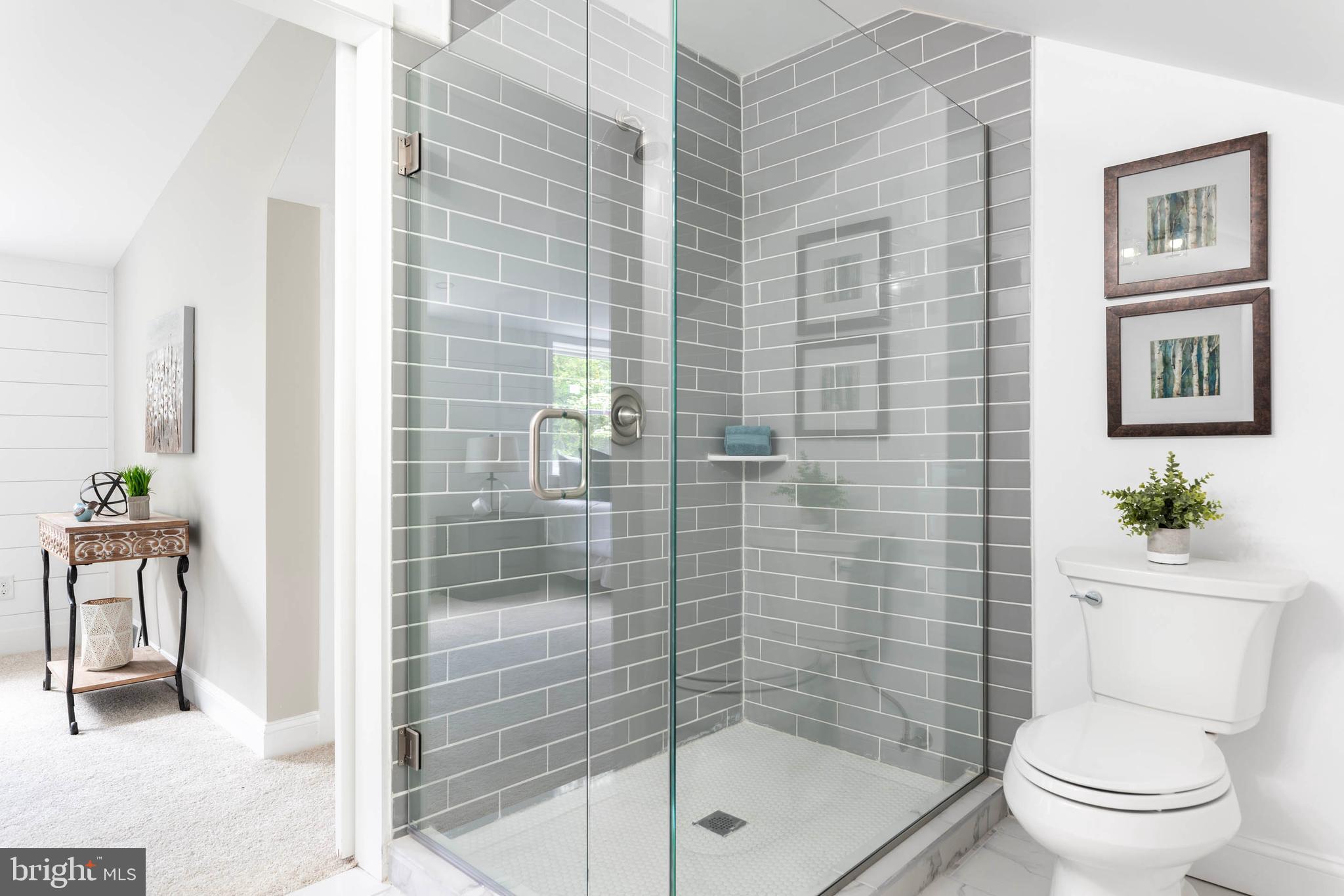 907 Twyckenham Road Media, PA 19063 - Photo 21 of 41 Custom Frameless Shower, Grey Subway Tile