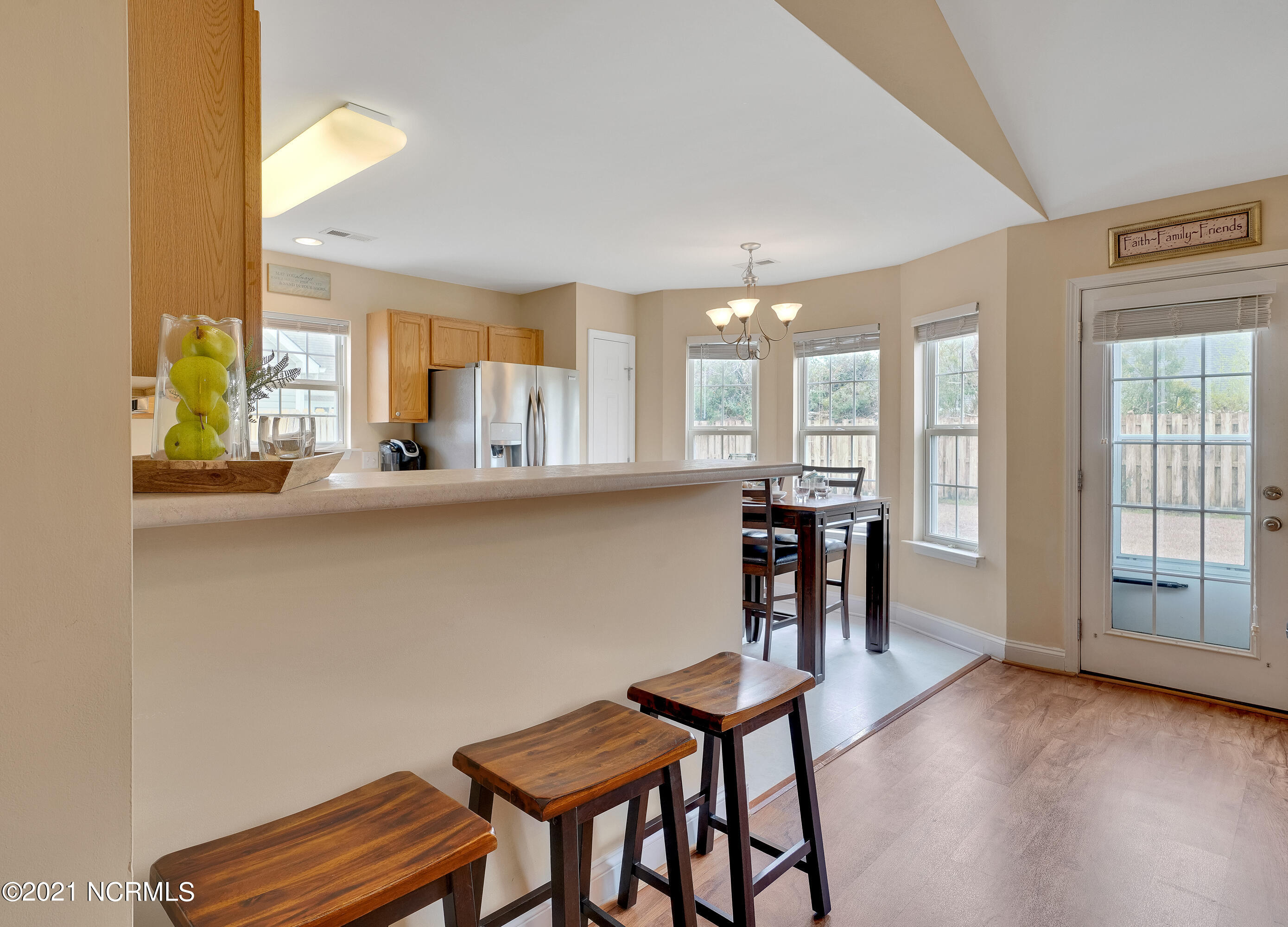 4427 Frying Pan Road Southeast Southport, NC 28461 - Photo 12 of 29 Breakfast Bar