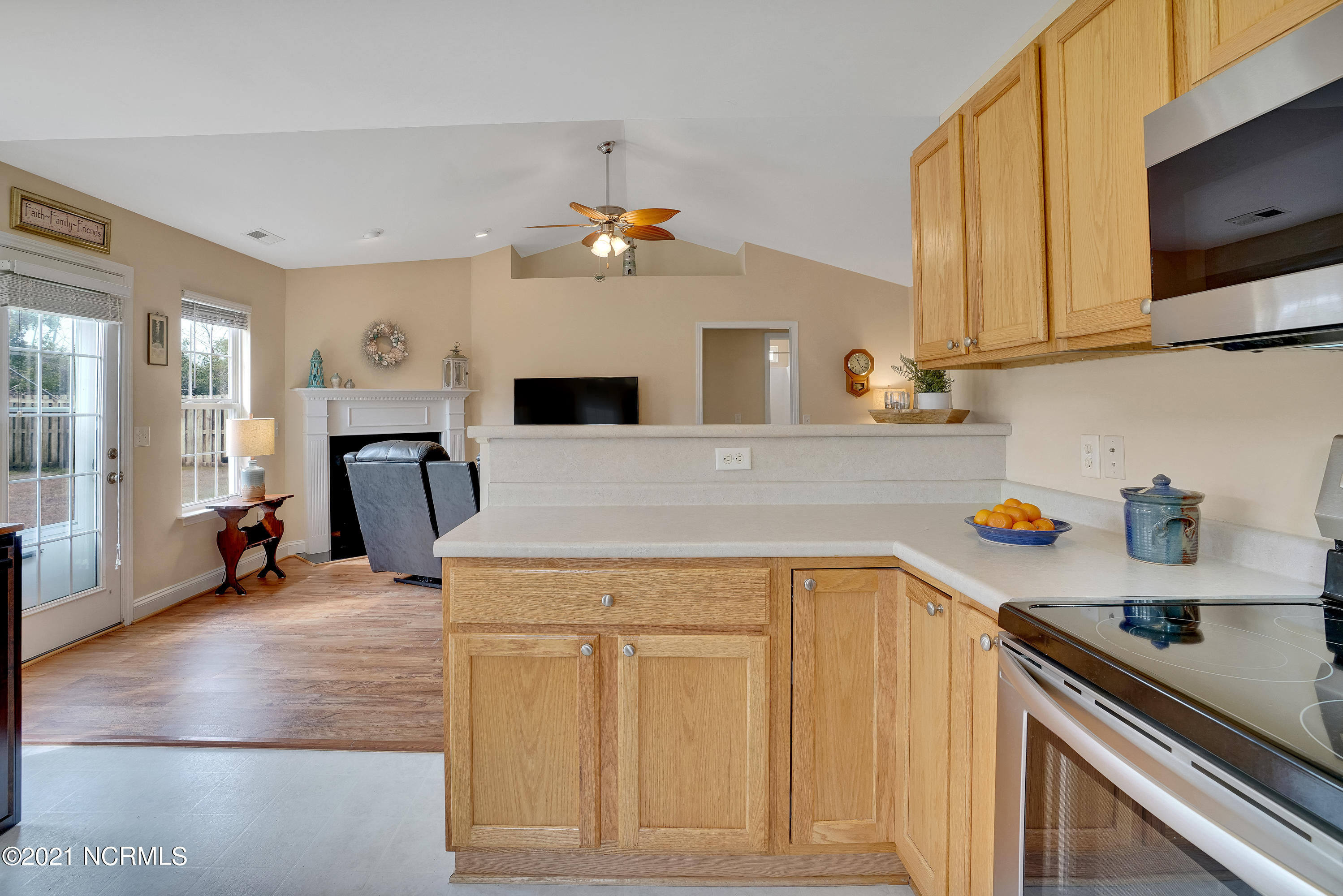 4427 Frying Pan Road Southeast Southport, NC 28461 - Photo 18 of 29 Open Concept