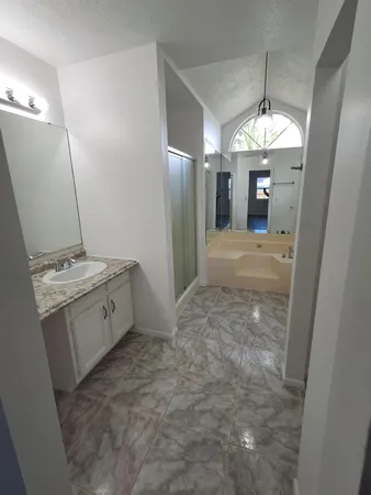 $2,800 | 2473 Southwest Avondale Street, Port St. Lucie, FL 34984