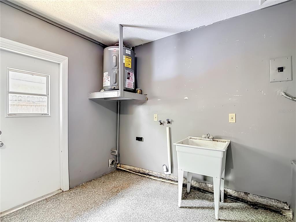 811 Ambassador Loop Tampa, FL 33613 - Photo 61 of 75