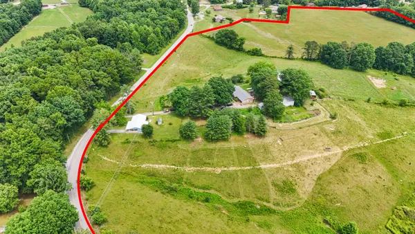 $799,900 | 2658 Pickett Park Highway, Jamestown, TN 38556