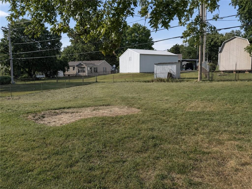 17000 East Salisbury Road Independence, MO 64056 - Photo 8 of 9 Gallery Image 8