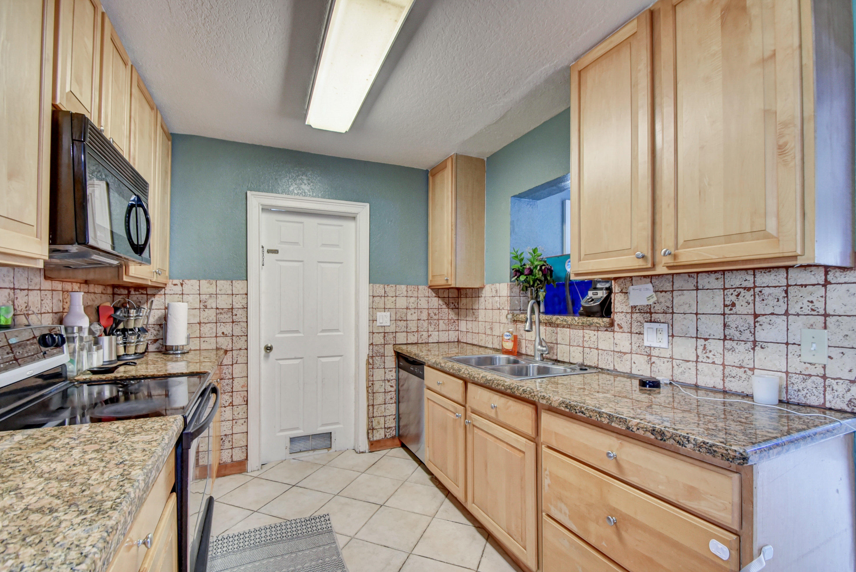 189 Ohio Road Lake Worth, FL 33467 - Photo 17 of 46 14_alp_3056_57_58_59_60