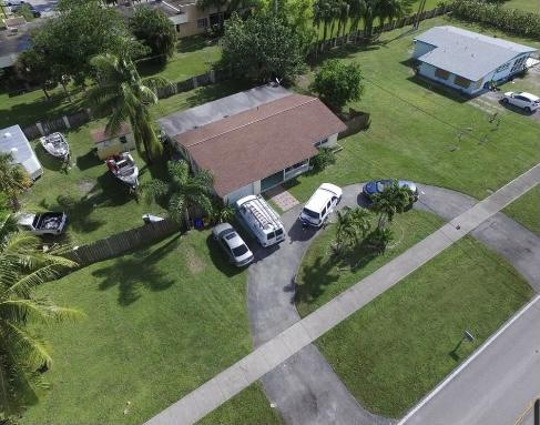 189 Ohio Road Lake Worth, FL 33467 - Photo 3 of 46 IMG_2598 areal2