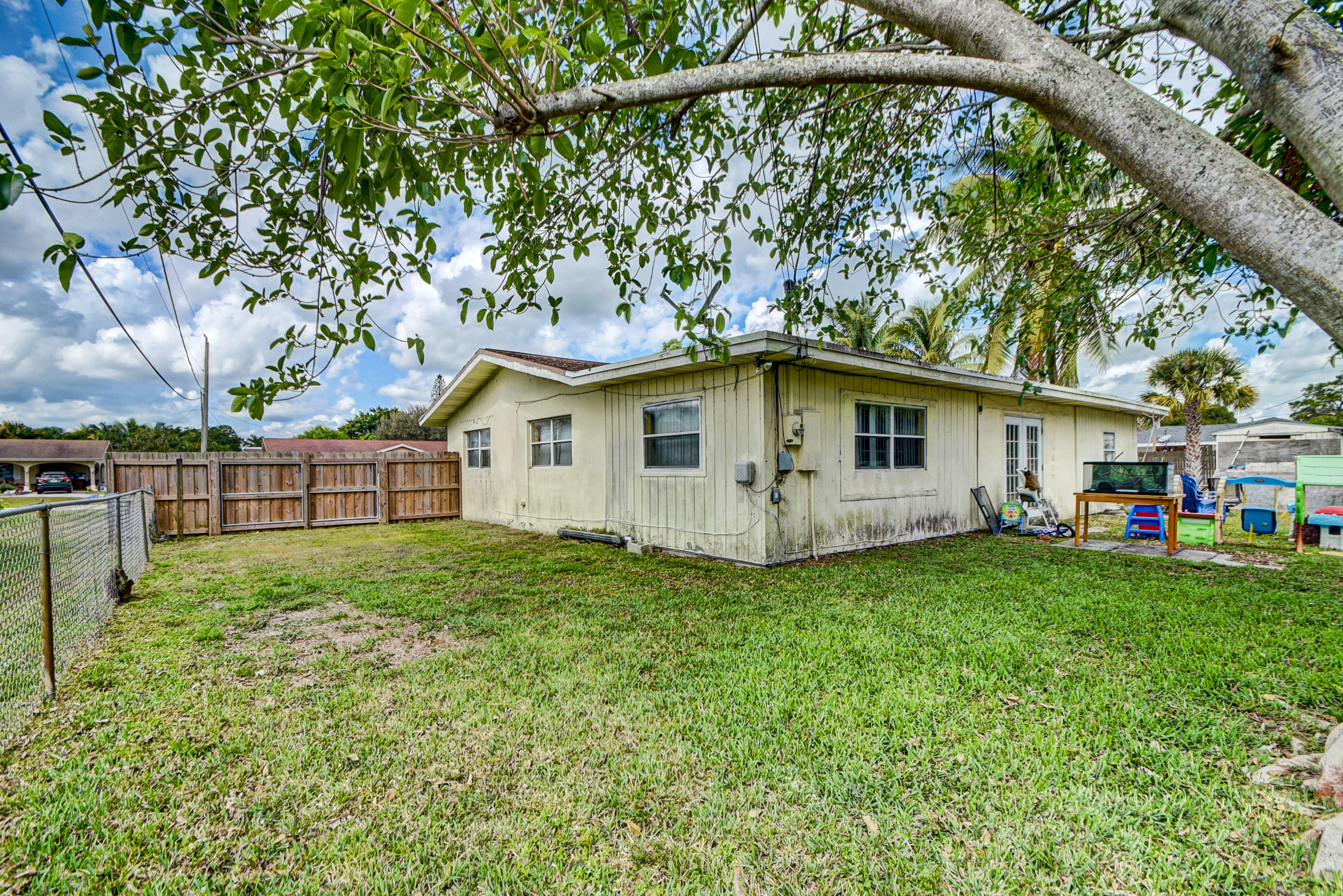 189 Ohio Road Lake Worth, FL 33467 - Photo 41 of 46 38_alp_3286_87_88_89_90