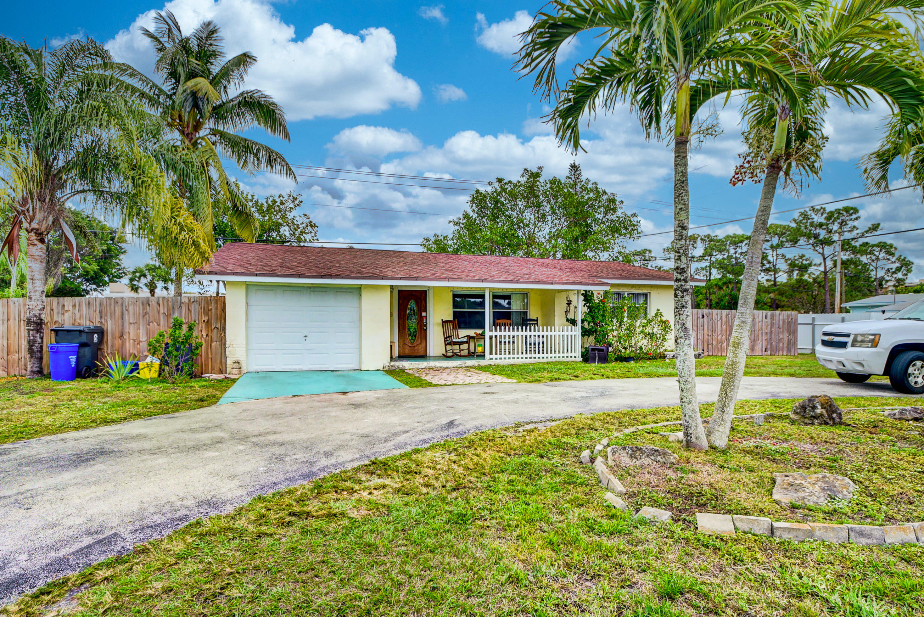 189 Ohio Road Lake Worth, FL 33467 - Photo 7 of 46 04_alp_3426_27_28_29_30