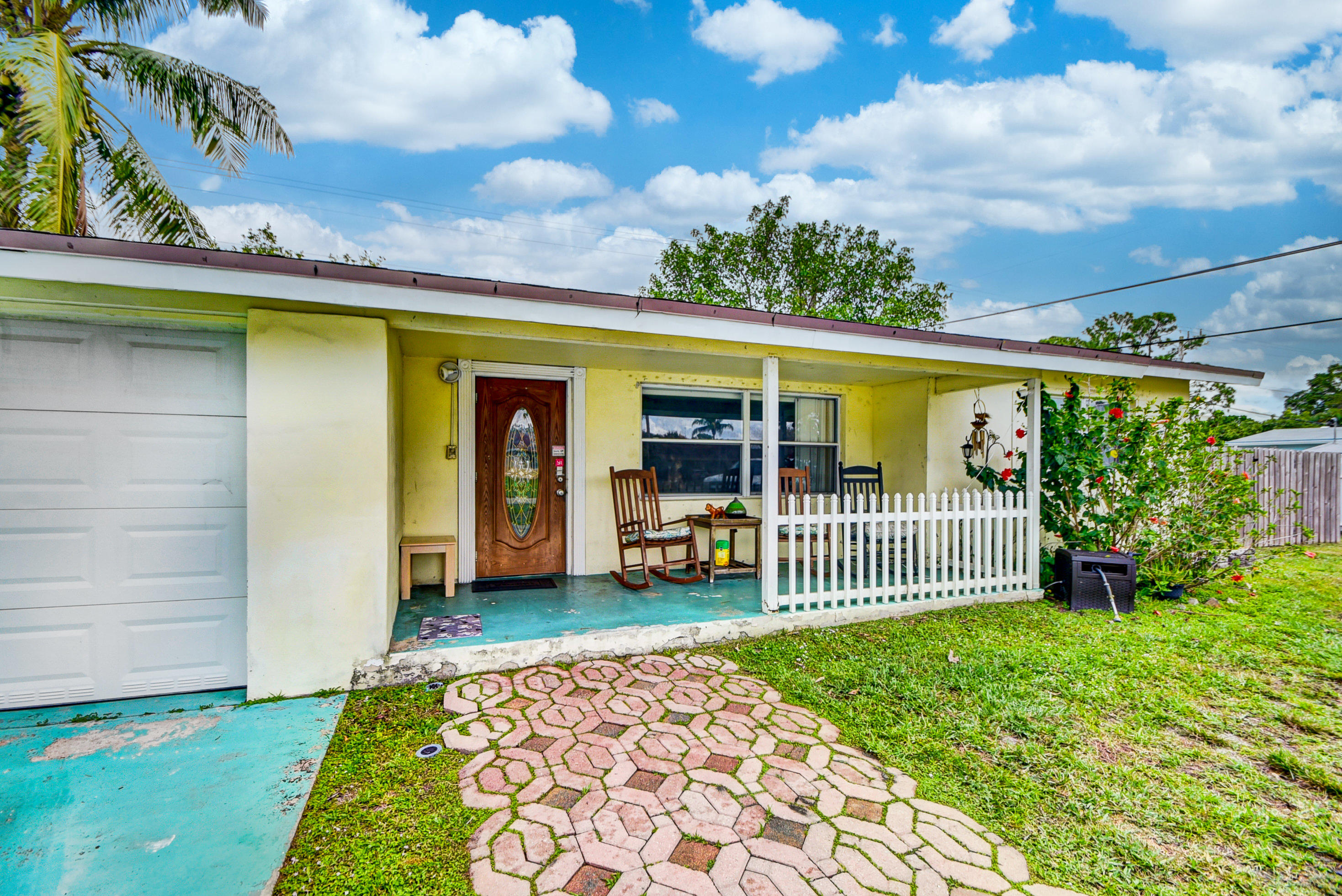 189 Ohio Road Lake Worth, FL 33467 - Photo 10 of 46 07_alp_3346_47_48_49_50