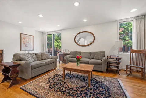 $1,050,000 | 426 West Webster Avenue, Unit B, Chicago, IL 60614