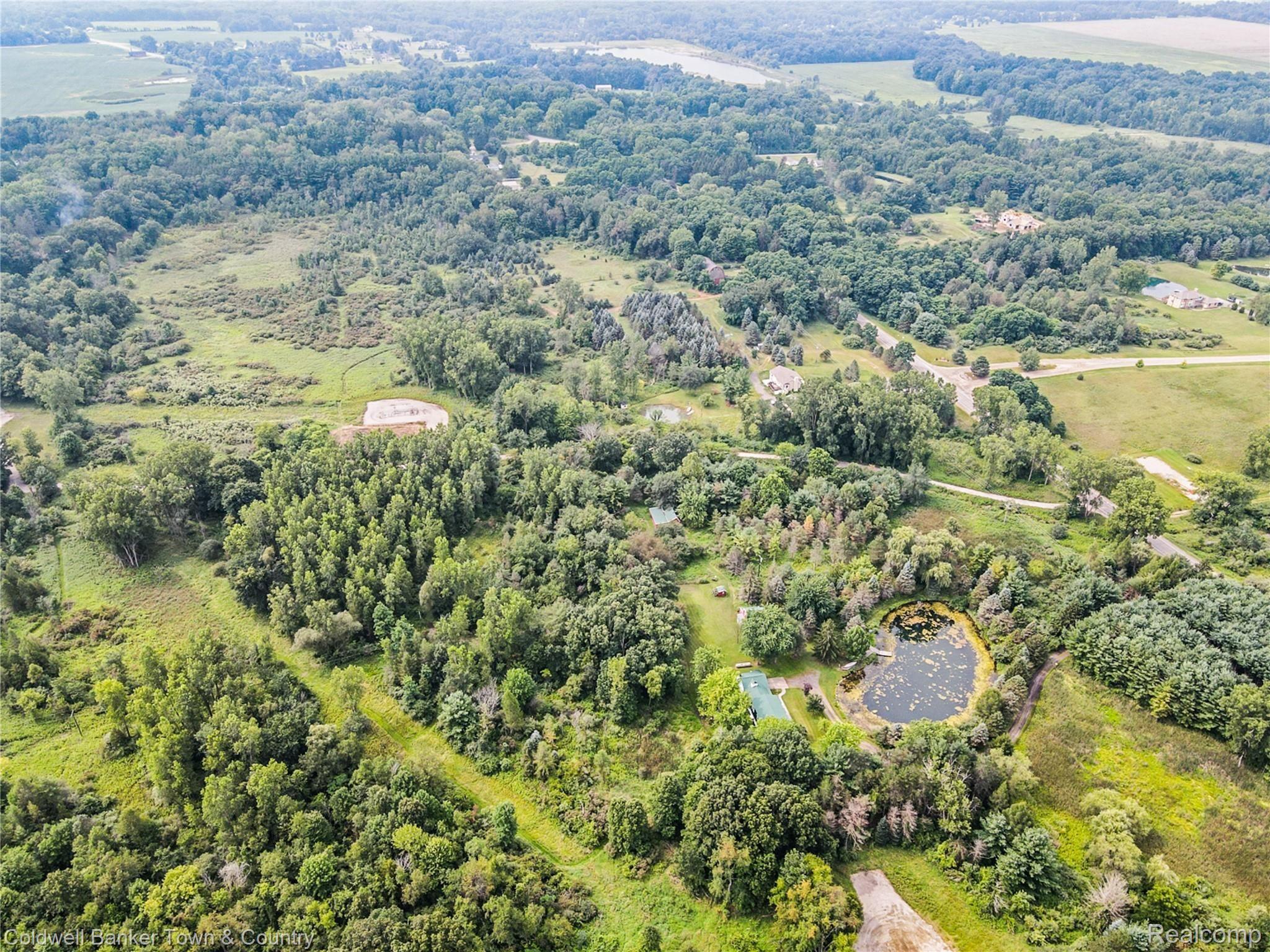 1925 Chilson Road Howell, MI 48843 - Photo 32 of 40 DSC_-5.jpg