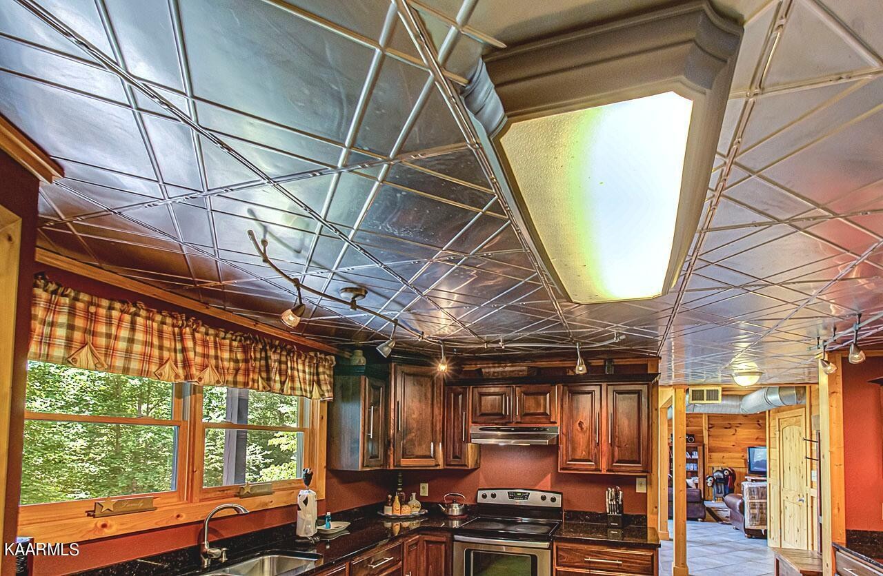 442 P A Proffitt Road Gatlinburg, TN 37738 - Photo 12 of 44 Gallery Image 12