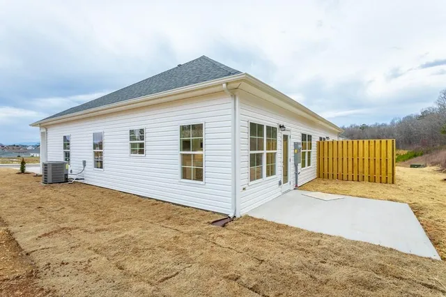 $224,900 | 175 Andros Loop, Unit 20D, Dalton, GA 30721