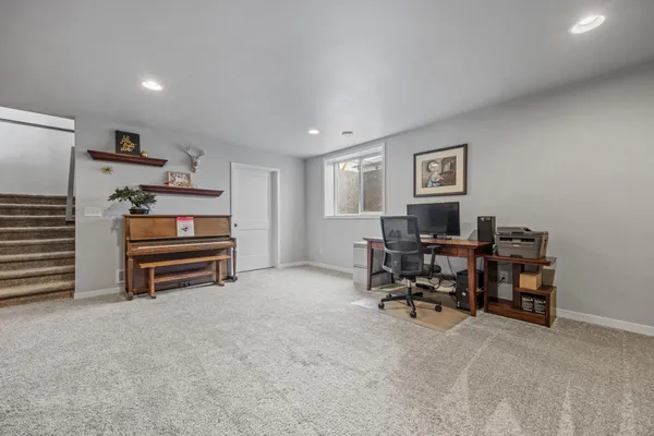 $597,900 | 3037 Prairie Farms Circle South, Fargo, ND 58104