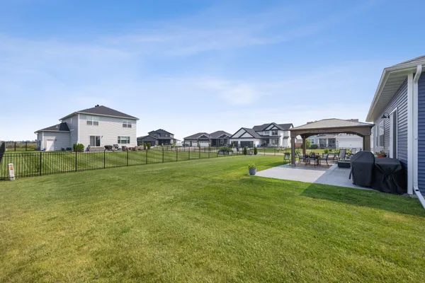$597,900 | 3037 Prairie Farms Circle South, Fargo, ND 58104