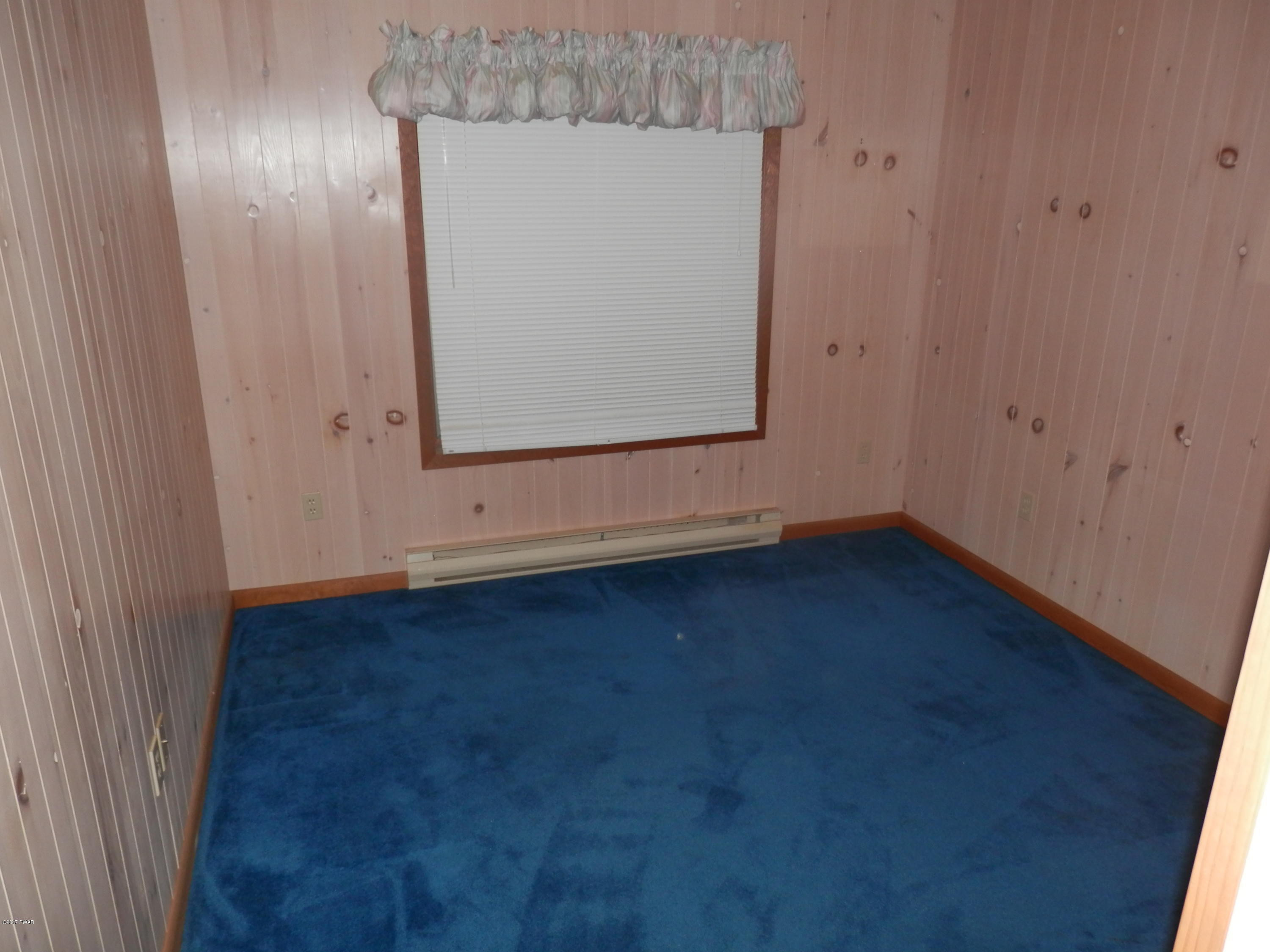 9 Ferris Road Hawley, PA 18428 - Photo 21 of 36 BEDROOM 2