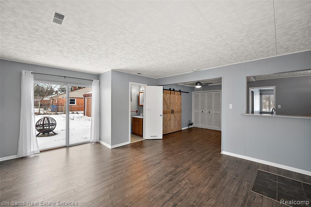 11216 Unity Drive Warren, MI 48089 - Photo 24 of 36