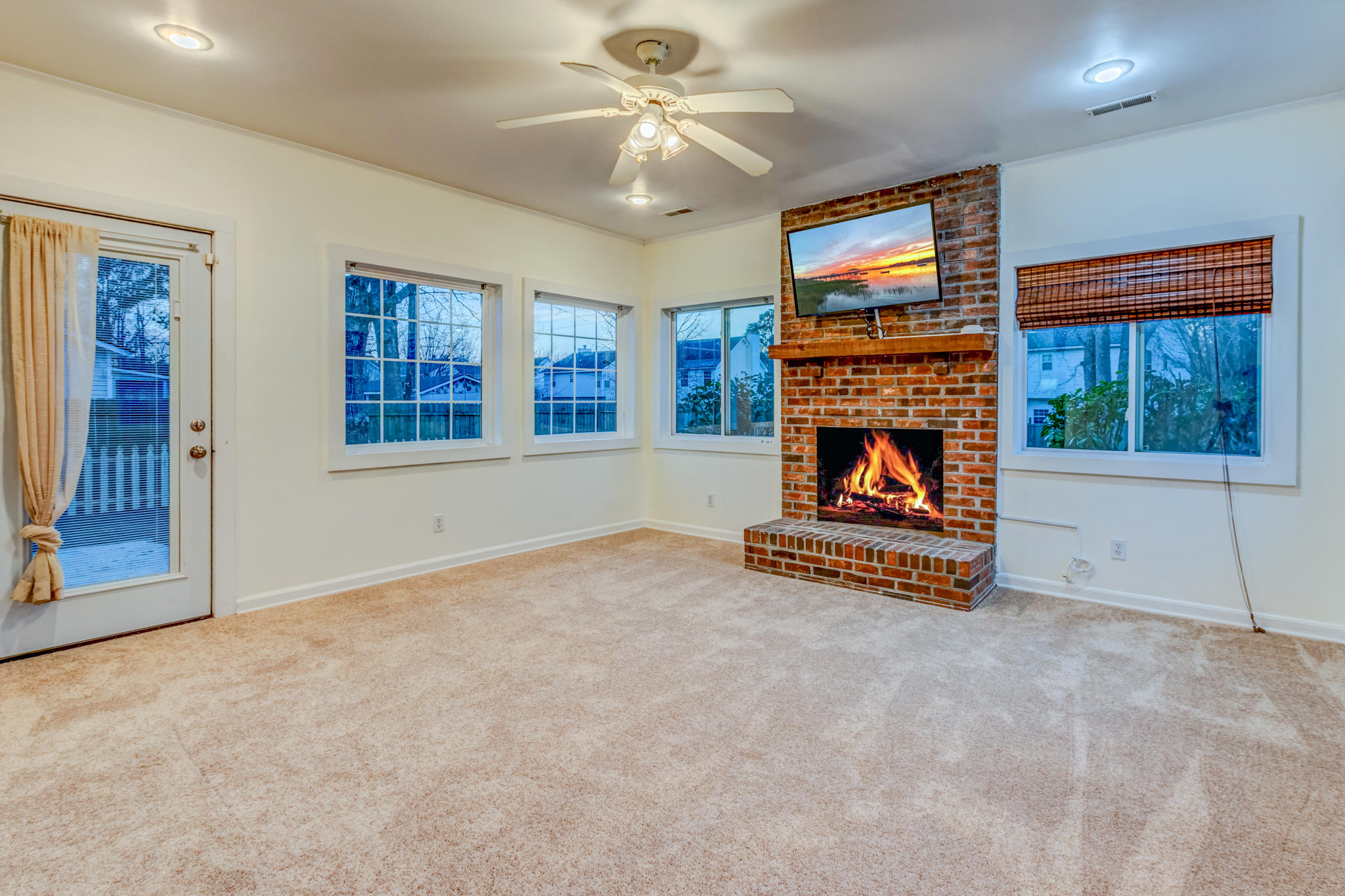 151 Aylesbury Road Goose Creek, SC 29445 - Photo 20 of 49 21