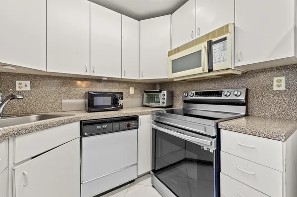 $1,600 | 344 Piedmont Trail, Delray Beach, FL 33484