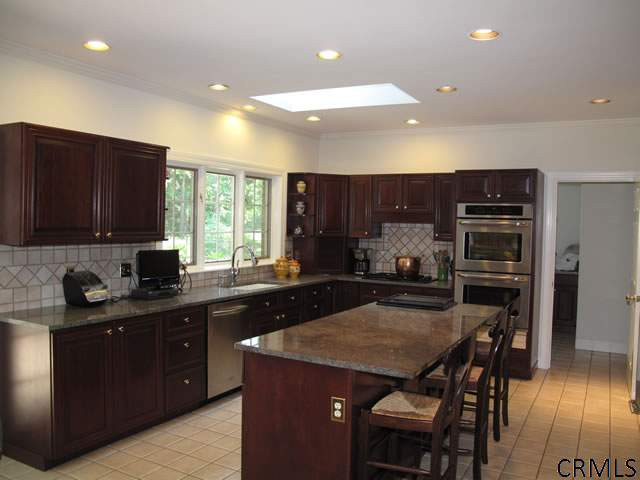 127 Darroch Road Bethlehem, NY 12054 - Photo 4 of 15 Photo 4