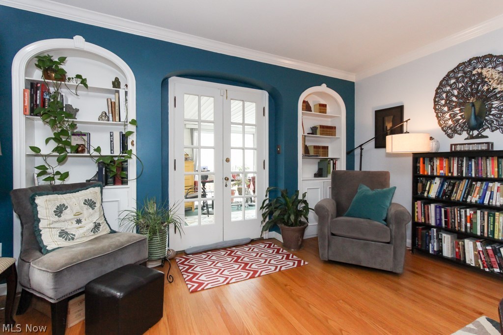 4632 Broadale Road Cleveland, OH 44109 - Photo 5 of 35 Gallery Image 5