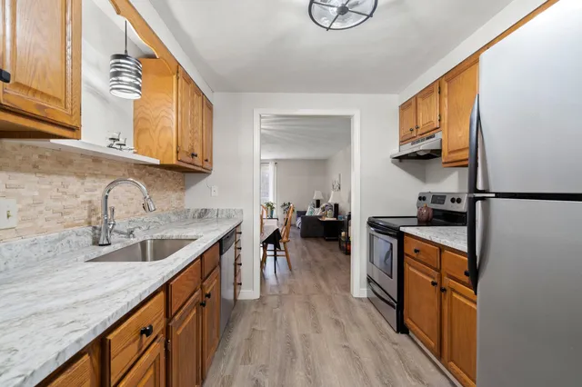 $2,350 | 39 Ernest Avenue, Unit 202, Exeter, NH 03833