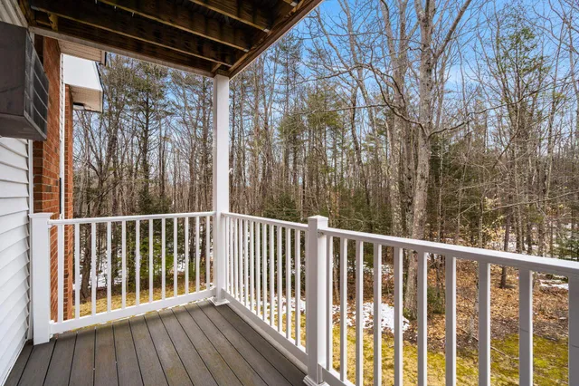 $2,350 | 39 Ernest Avenue, Unit 202, Exeter, NH 03833