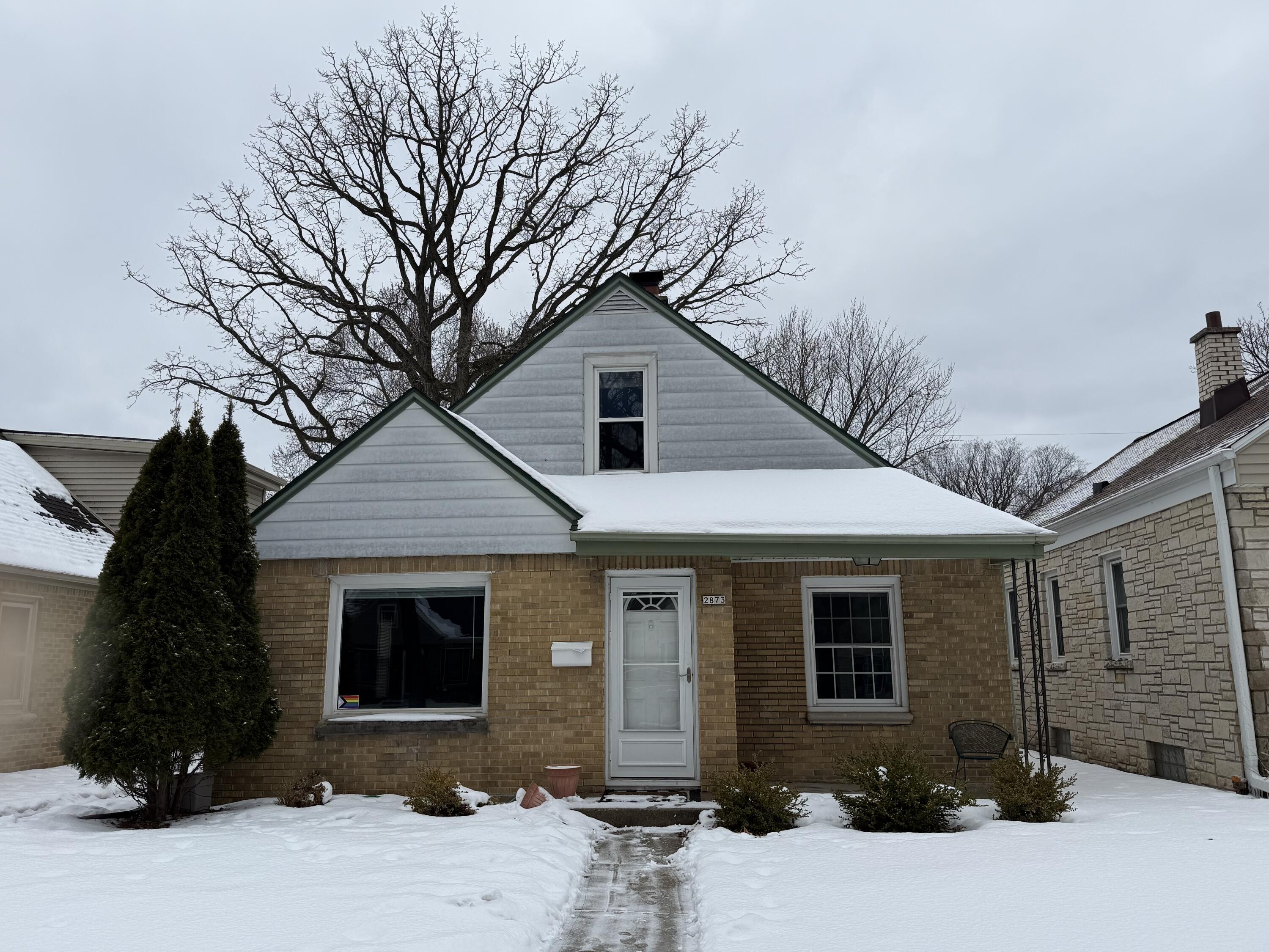 More photos loading...