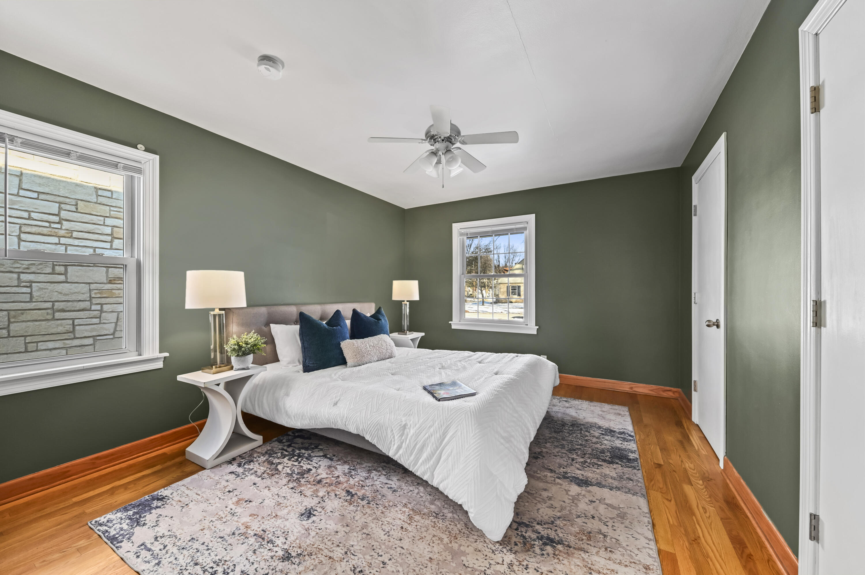 2873 North 83rd Street Milwaukee, WI 53222 - Photo 12 of 26 Main Floor Primary