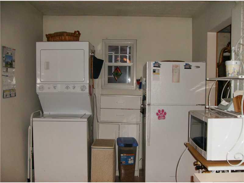 419 Ohio Avenue Rochester, PA 15074 - Photo 9 of 25 Other. *Main Floor Laundry - So Easily Accessible!*
