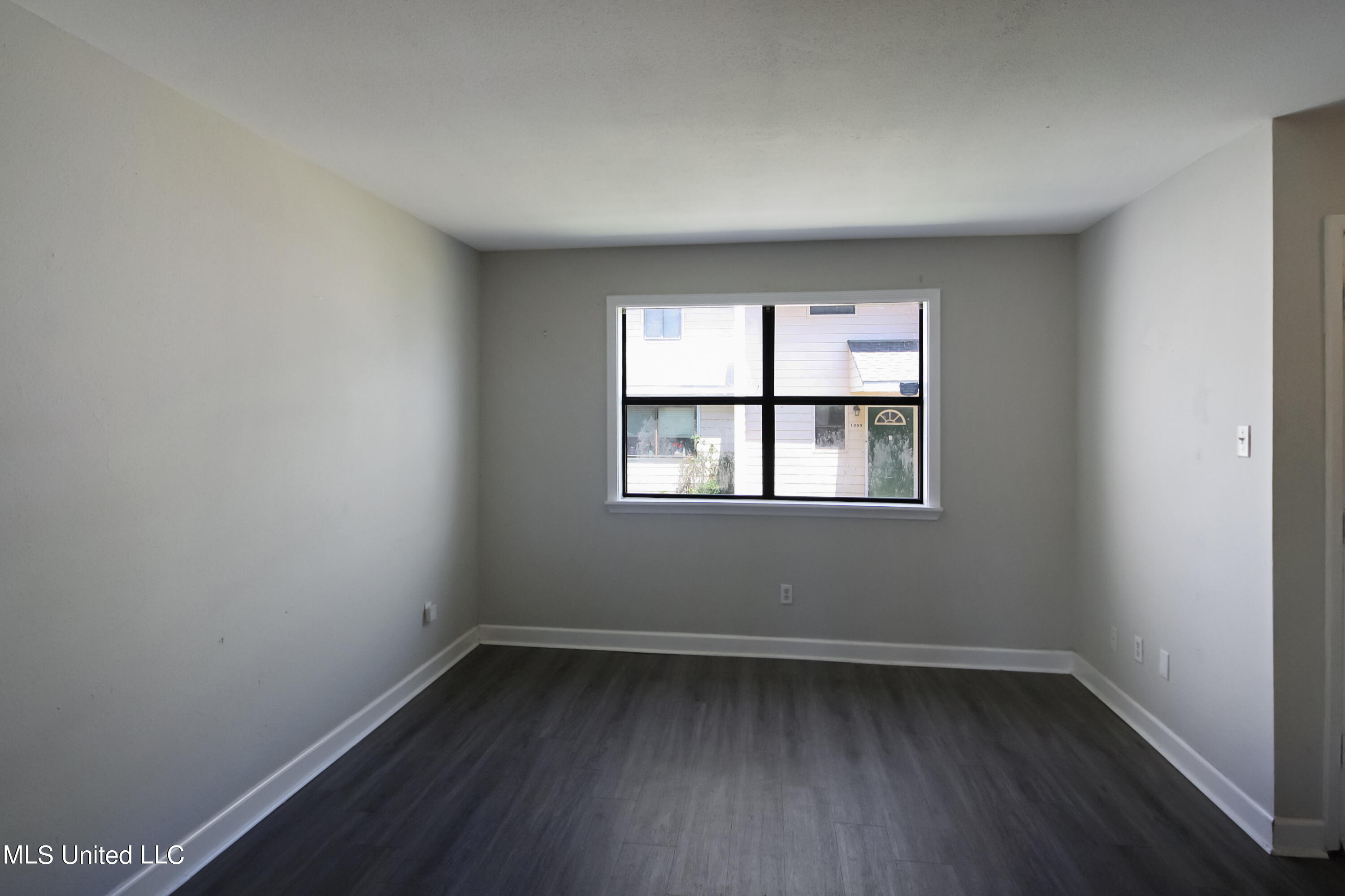 1013 Windrose Drive Brandon, MS 39047 - Photo 4 of 26 IMG_4868