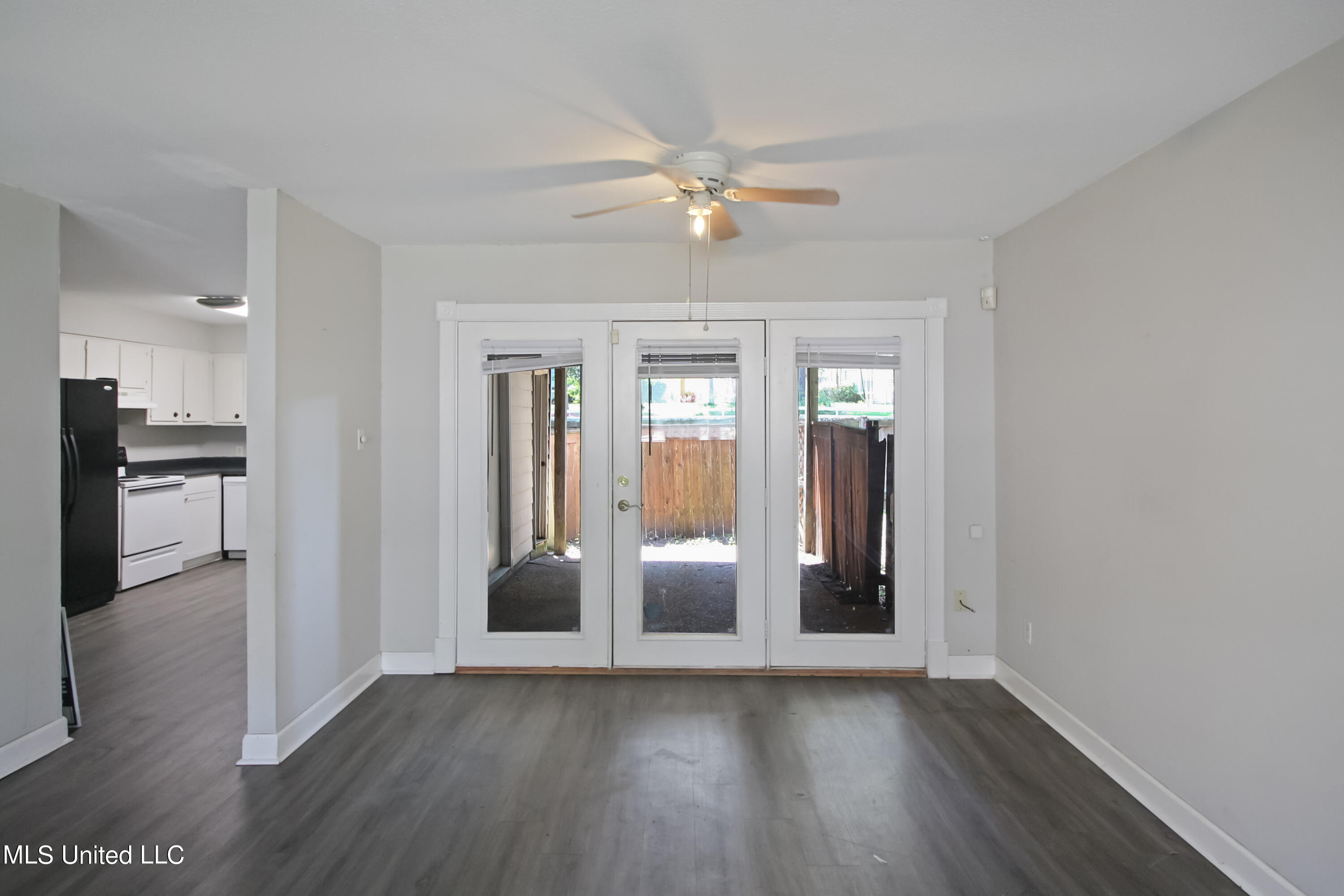 1013 Windrose Drive Brandon, MS 39047 - Photo 6 of 26 IMG_4869