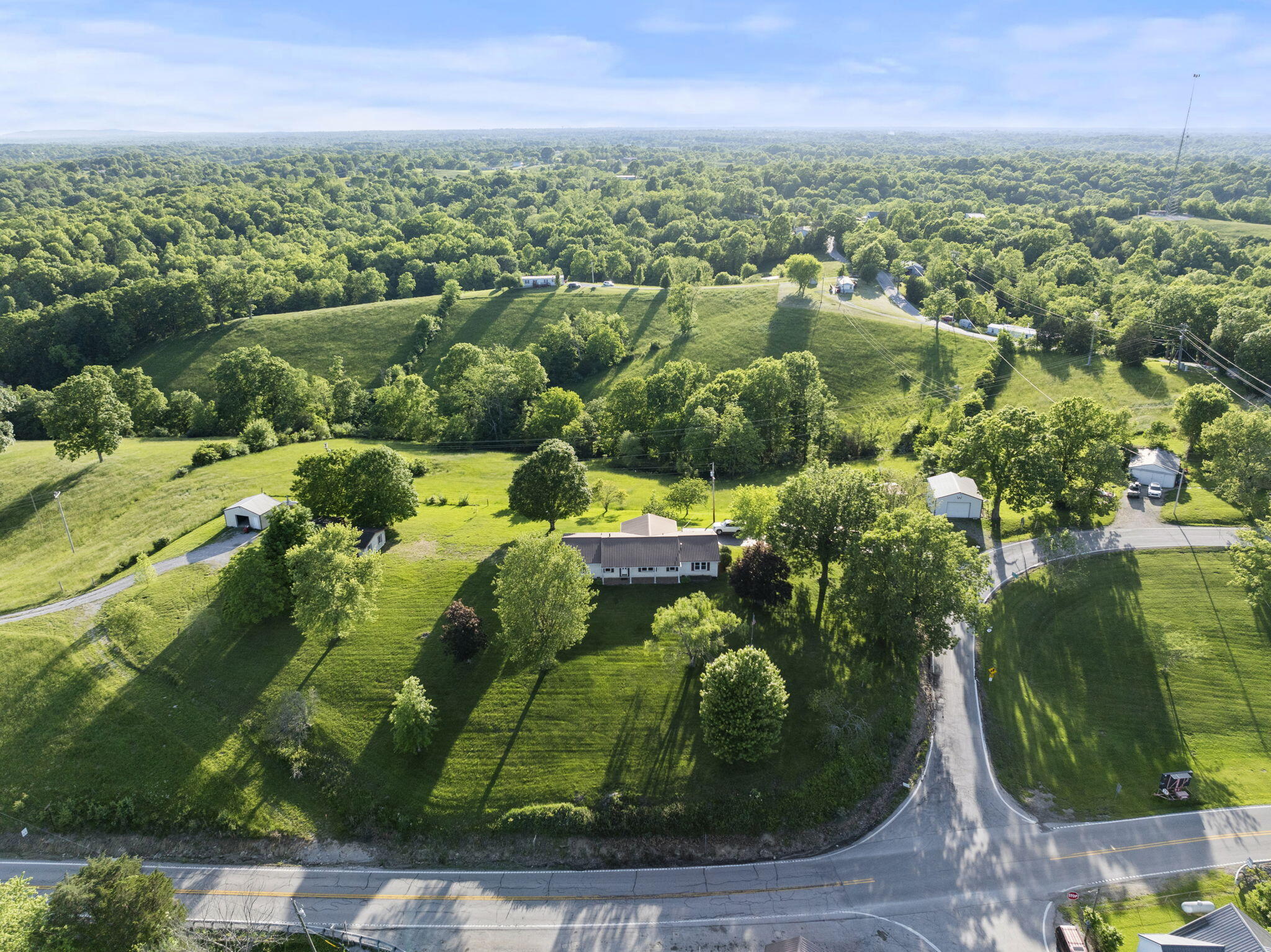 251 Dry Ridge Road Frankfort, KY 40601 - Photo 3 of 12 2-web-or-mls-DJI_20250519190420_0251_D