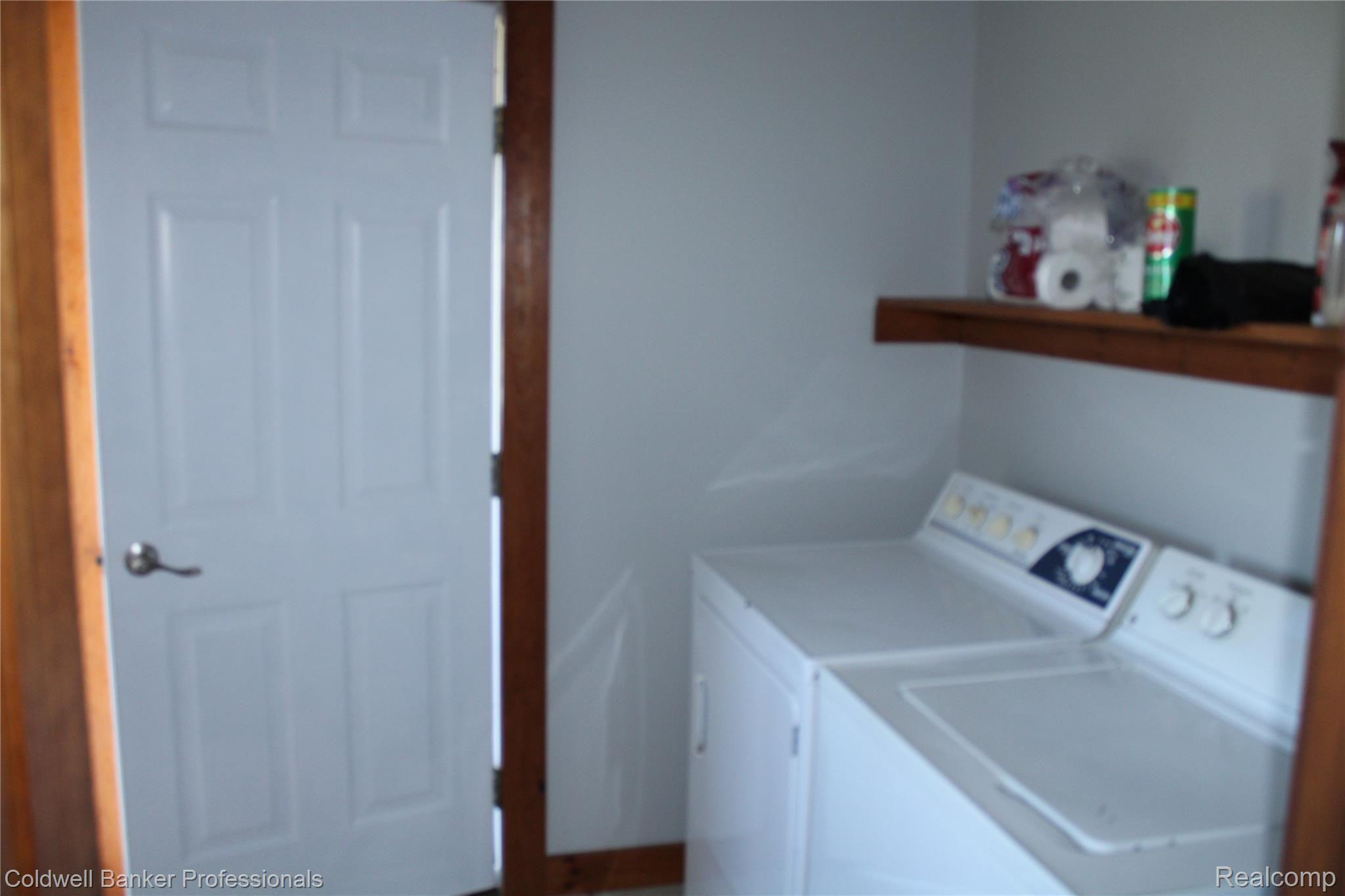 3878 Peters Road Columbiaville, MI 48421 - Photo 31 of 38 IMG_0660.JPG
