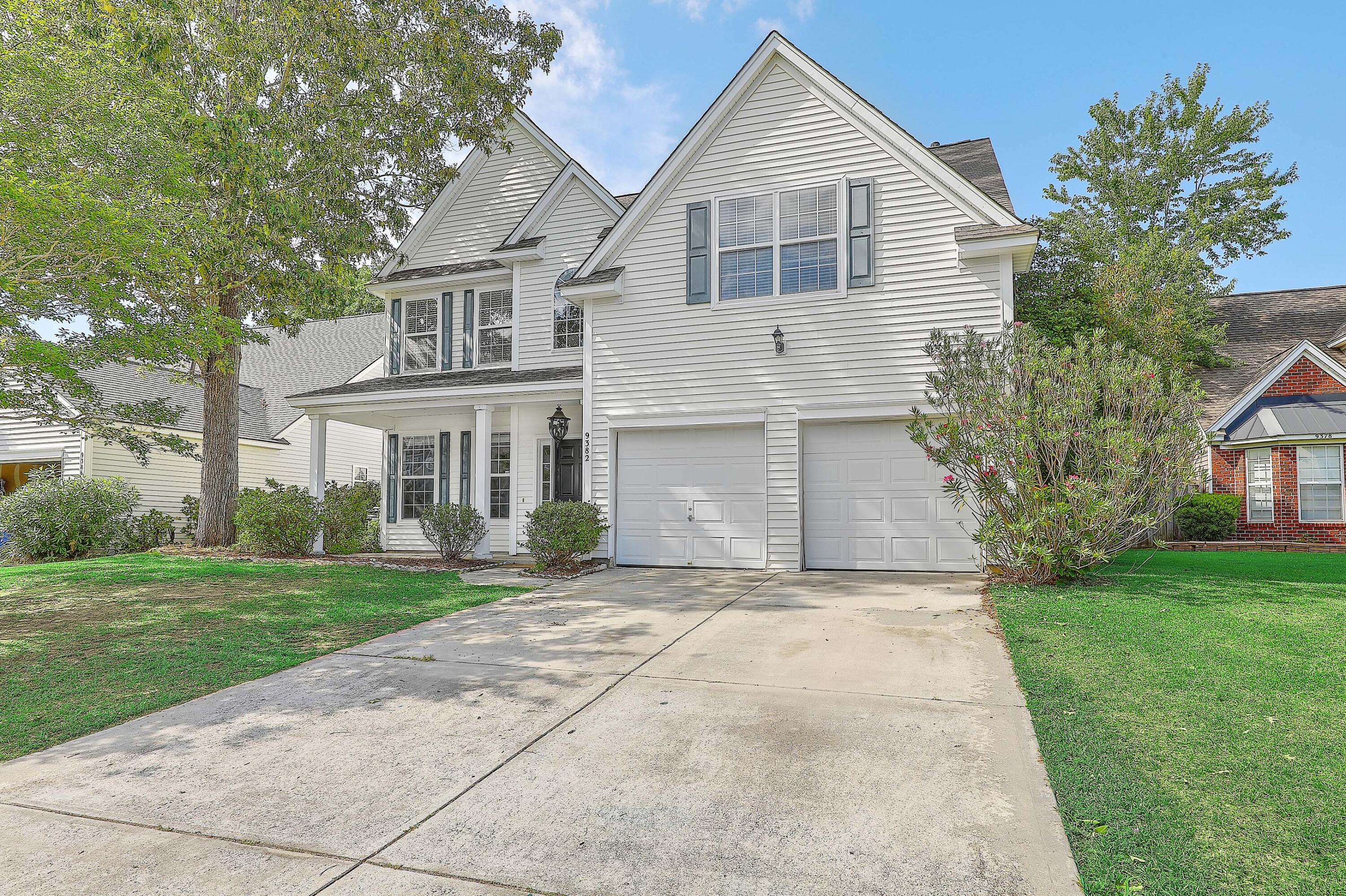9382 Ayscough Road Summerville, SC 29485 - Photo 2 of 35 1R3A4461_2_3_4_5_6_7