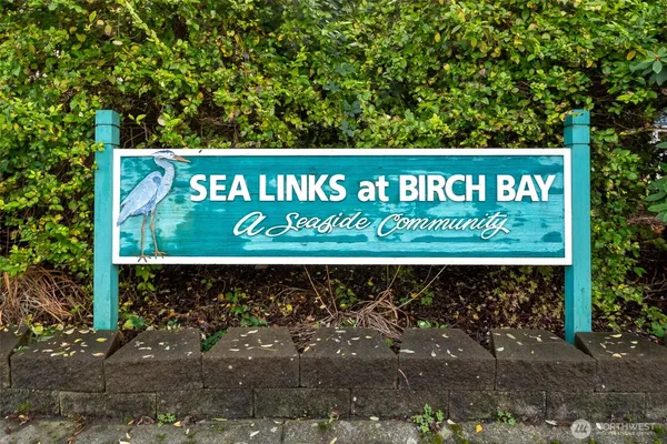 $649,900 | 4760 South Golf Course Drive, Blaine, WA 98230