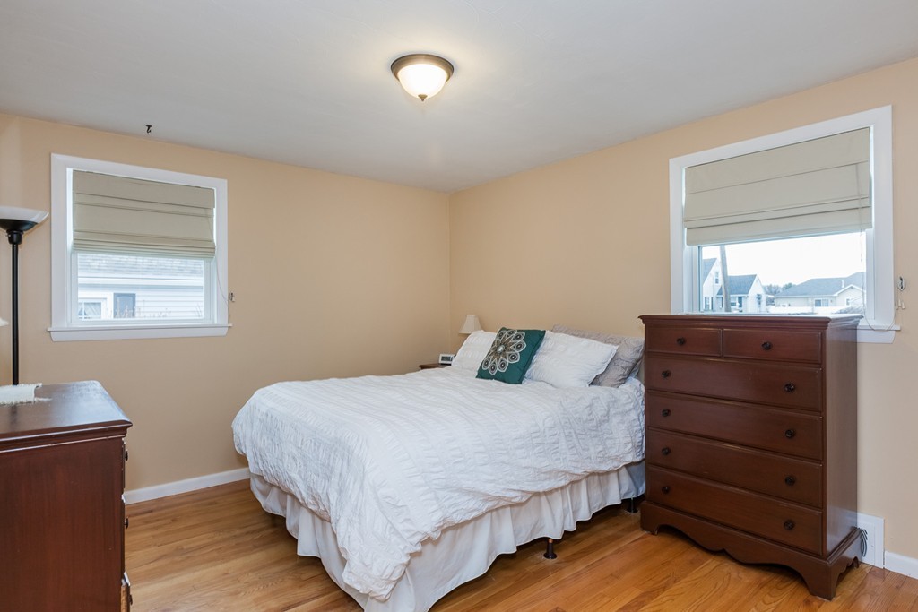 55 Glenvale Street Springfield, MA 01119 - Photo 16 of 29 Gallery Image 16