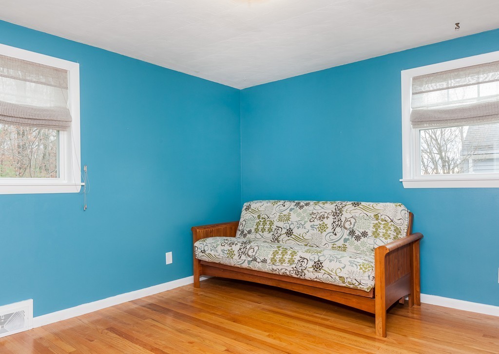 55 Glenvale Street Springfield, MA 01119 - Photo 20 of 29 Gallery Image 20