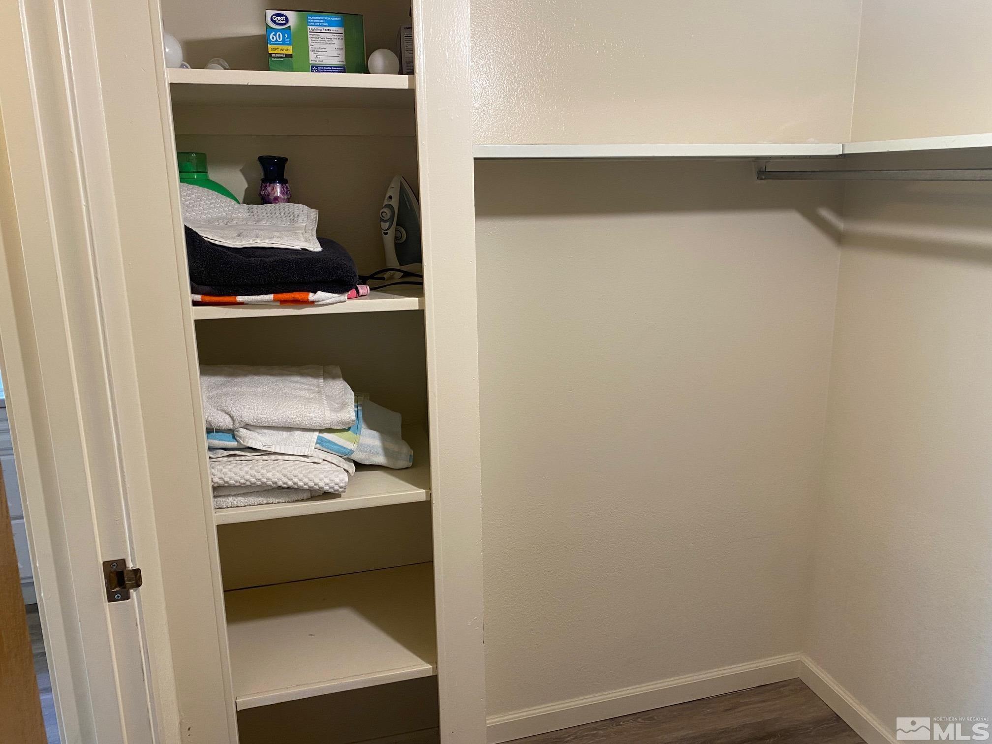 83 Vista Rafael Parkway, Unit 83 Reno, NV 89503 - Photo 9 of 16 a room with a closet