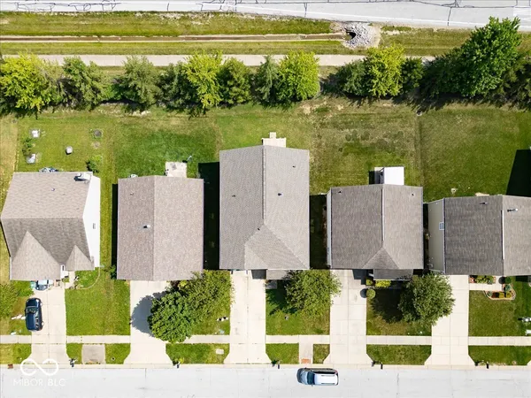 $325,000 | 951 Curlew Lane, Greenwood, IN 46143