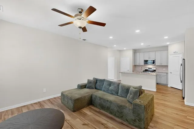 $2,430 | 2927 Brittlebush Drive, Fort Worth, TX 76108