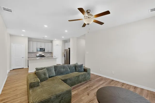 $2,430 | 2927 Brittlebush Drive, Fort Worth, TX 76108