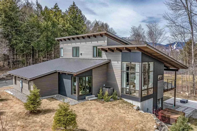 Stowe Vermont modern home