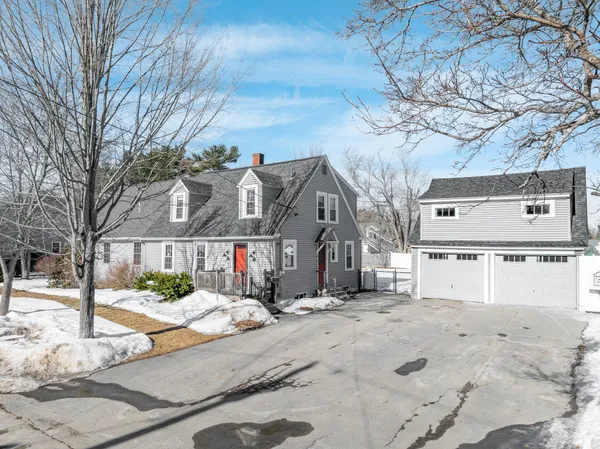 $479,000 | 15 Fairfax Street, Bangor, ME 04401