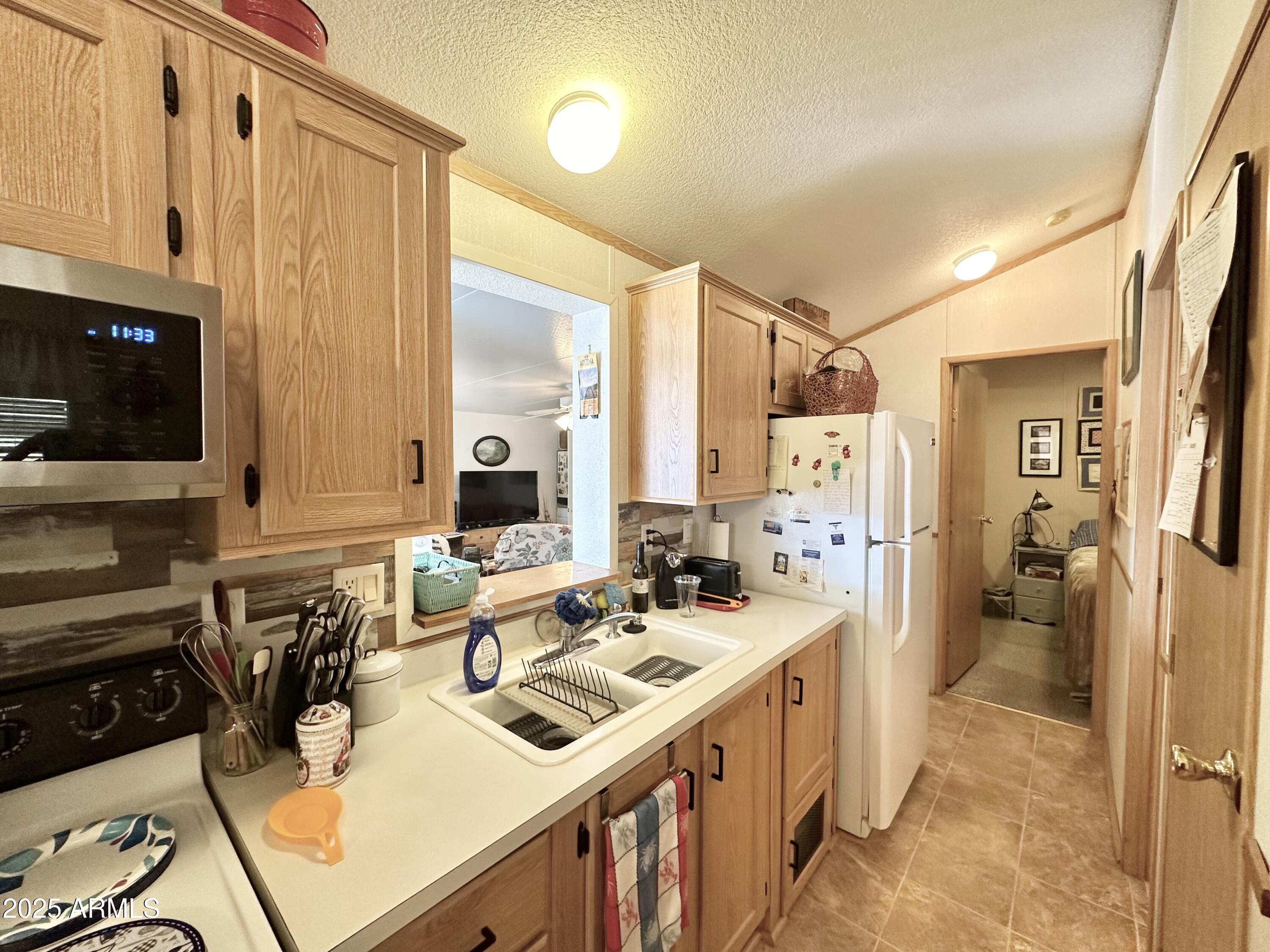 1027 South Prospectors Road Apache Junction, AZ 85119 - Photo 27 of 70 NICE COUNTER SPACE