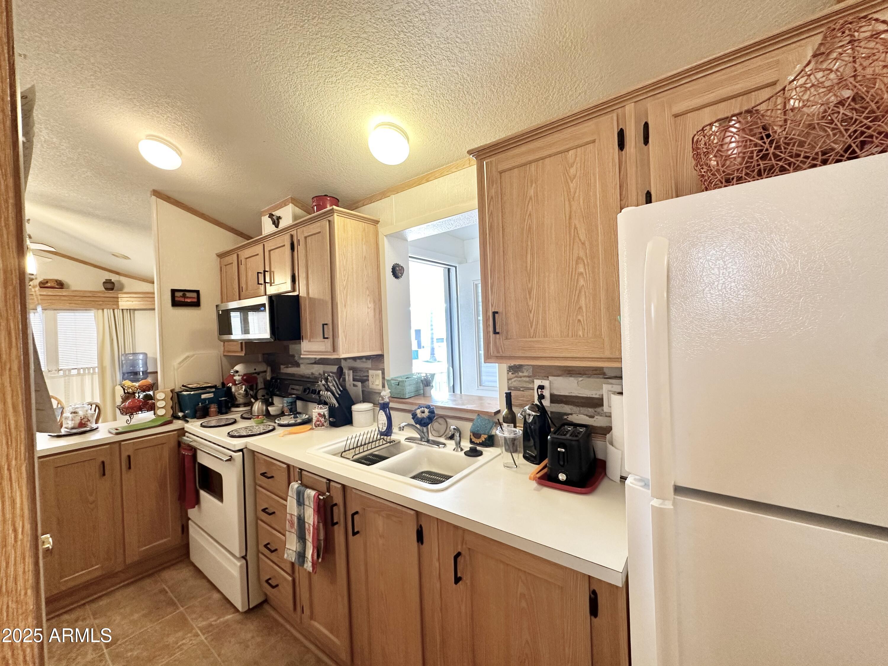 1027 South Prospectors Road Apache Junction, AZ 85119 - Photo 30 of 70 FIT FOR A CHEF